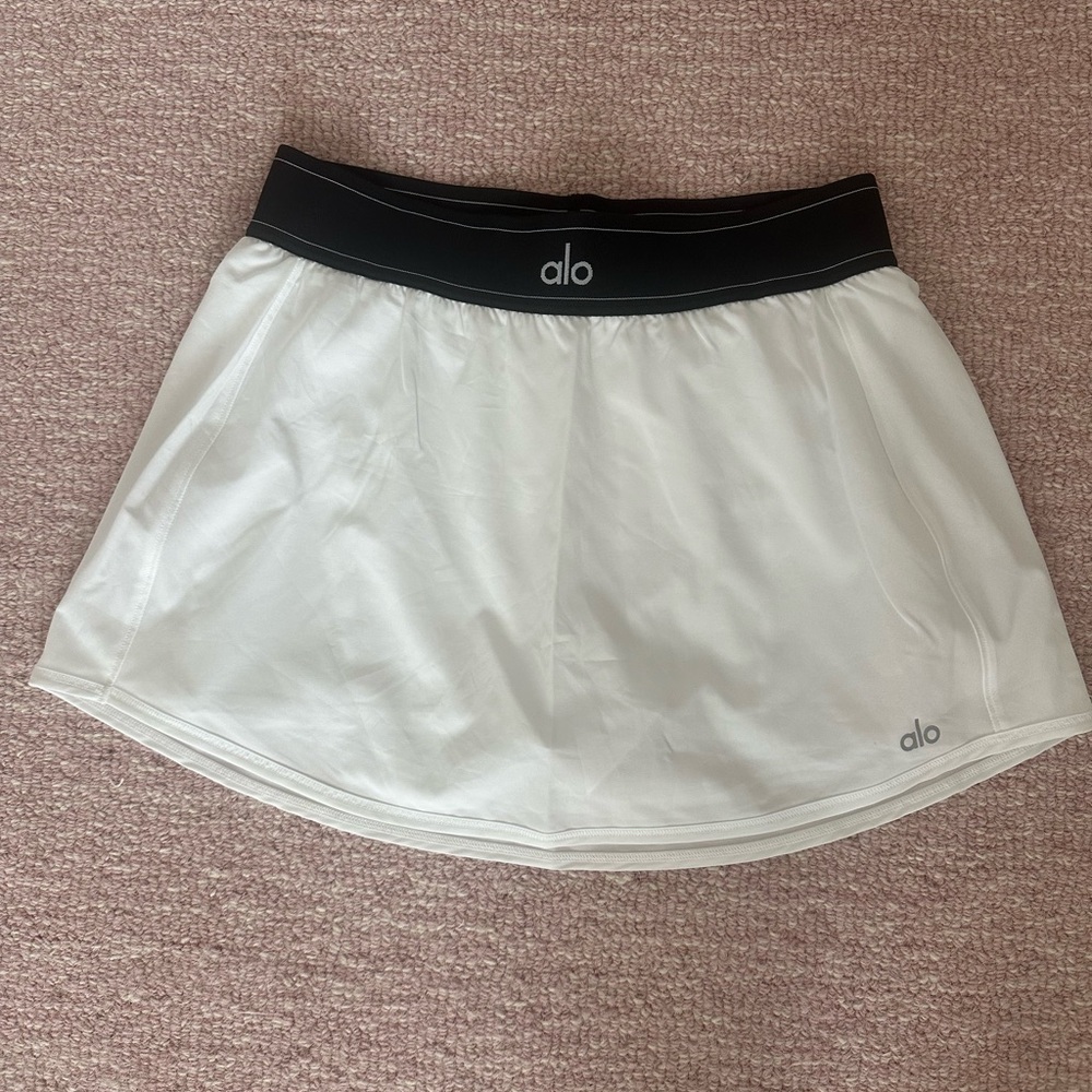 Alo skirt